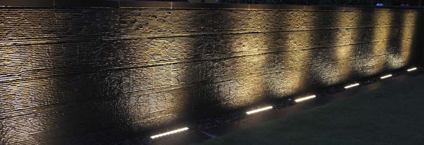 LINEAR WALL WASHER