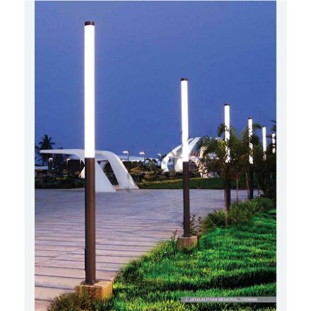 DECORATIVE 360 POLE -BOLLARD 4